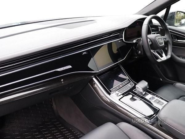 Used Audi Q7 Black Edition 286 HP (210 kW) 2023 Grey SUV
