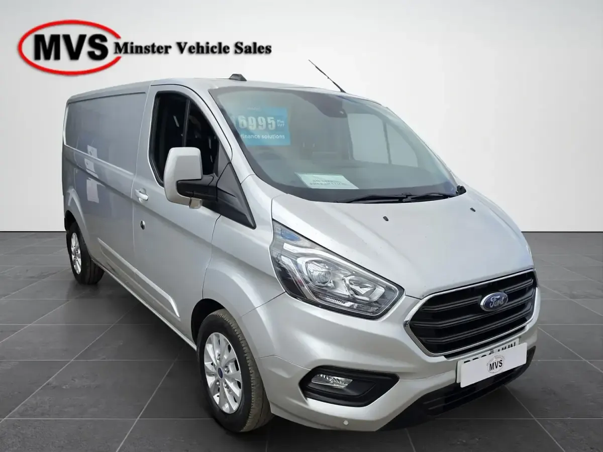 Used Ford Transit Custom Limited 130 HP (95 kW) 2023 Silver Van