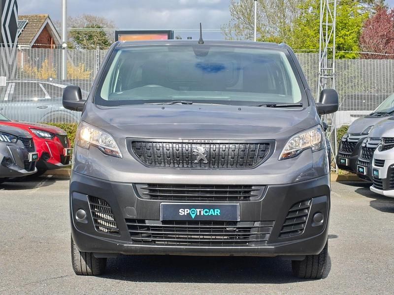 Used Peugeot Expert Premium 102 HP (75 kW) 2022 Grey Van