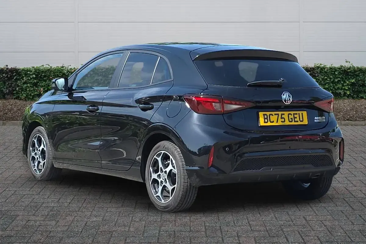 New MG MG3 Trophy 194 HP (142 kW) 2026 Metallic  black pearl Hatchback