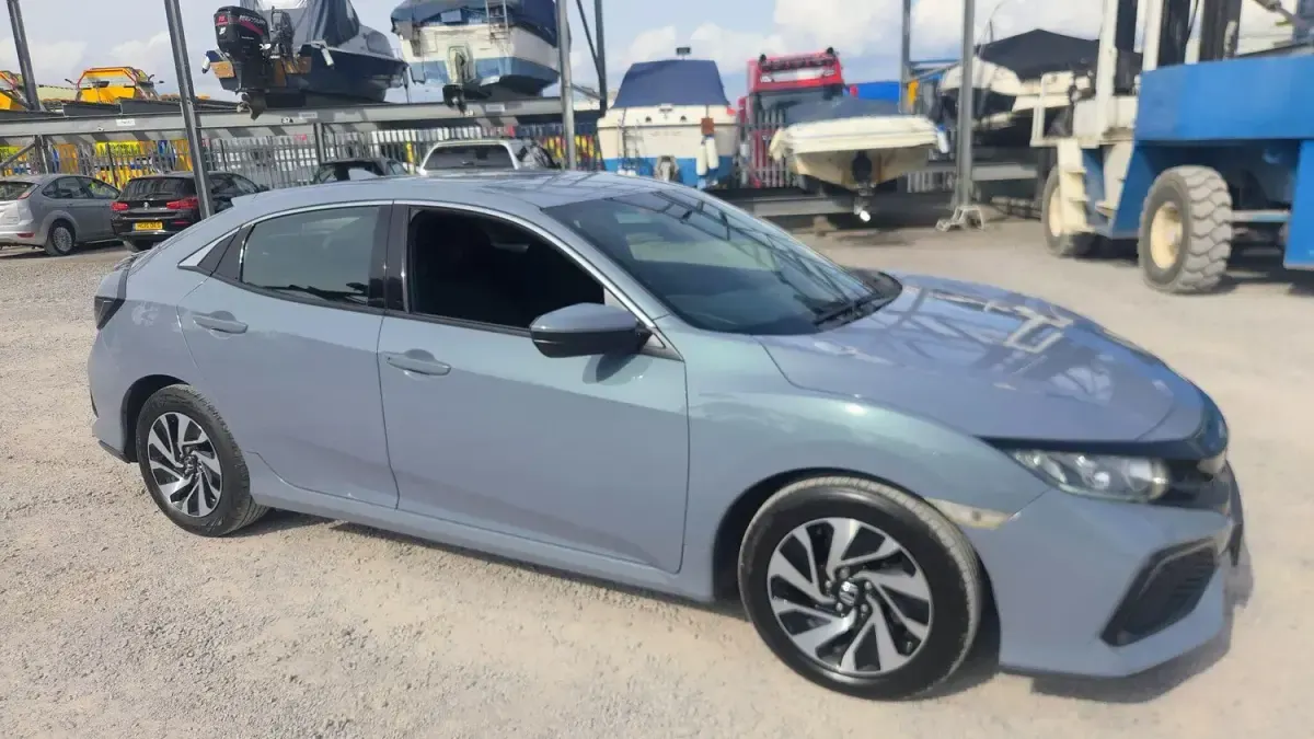 Used Honda Civic SE 126 HP (92 kW) 2020 Grey Hatchback