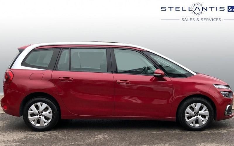 Used Citroën C4 SpaceTourer PureTech 131 HP (96 kW) 2020 Red MPV