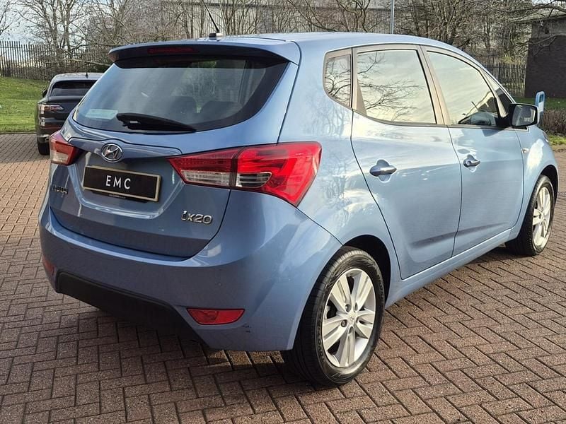 Used Hyundai ix20 Active 90 HP (66 kW) 2014 Blue Hatchback