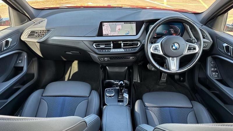 Used BMW 118 M Sport 134 HP (98 kW) 2023 Red Hatchback