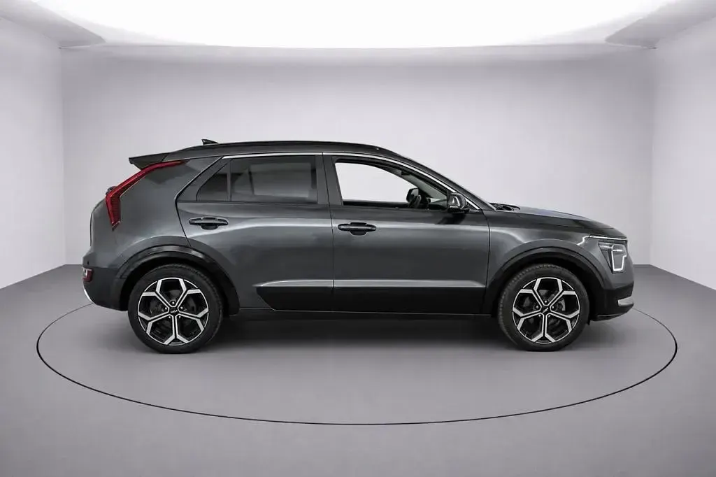 Used Kia Niro 139 HP (102 kW) 2023 Grey SUV