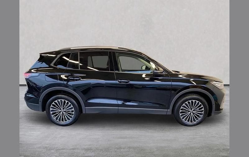 New VW Tiguan Match 128 HP (94 kW) 2026 Black SUV