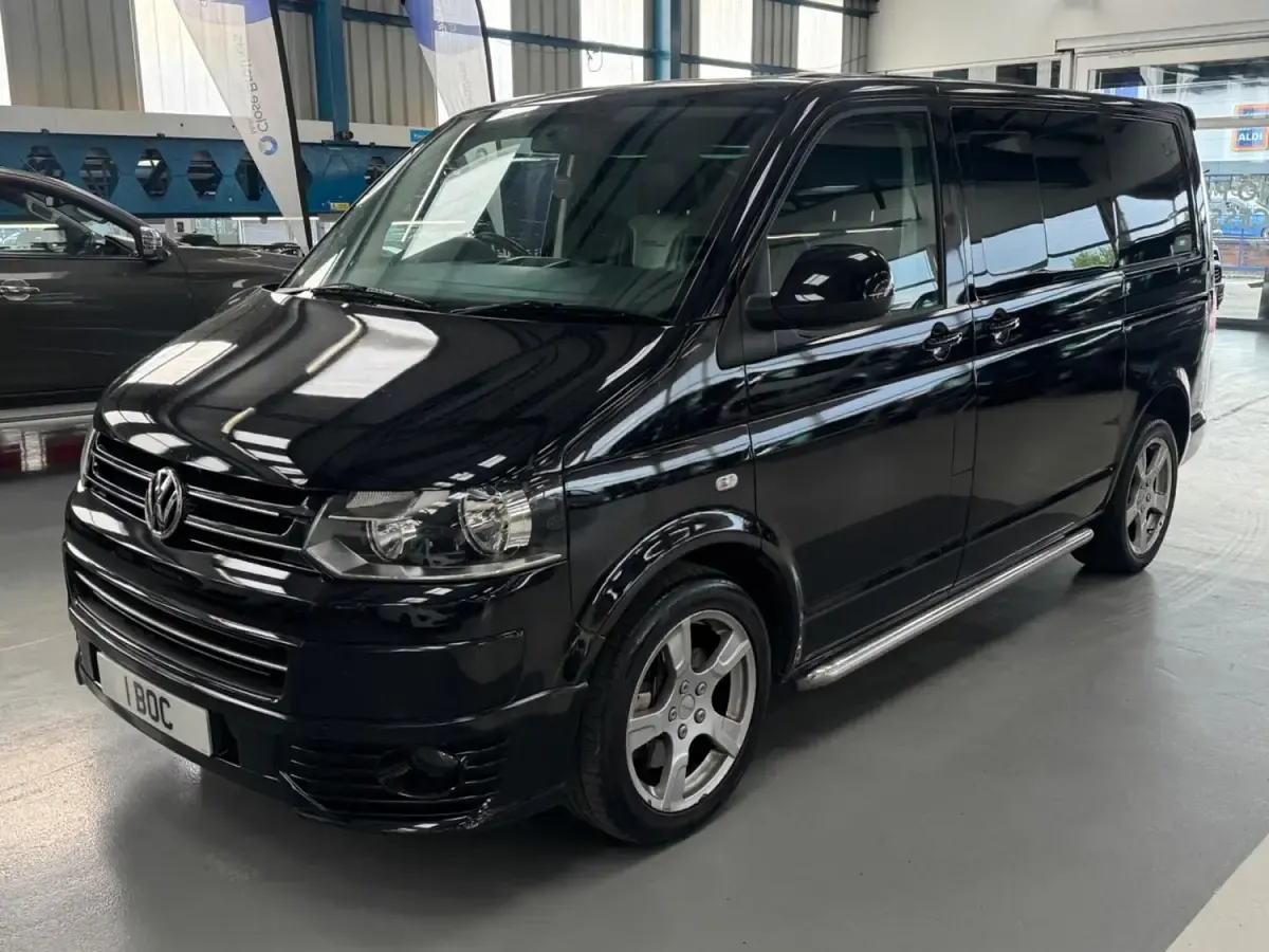 Używany VW Transporter Sportline 180 KM (132 kW) 2012 Czarny Van