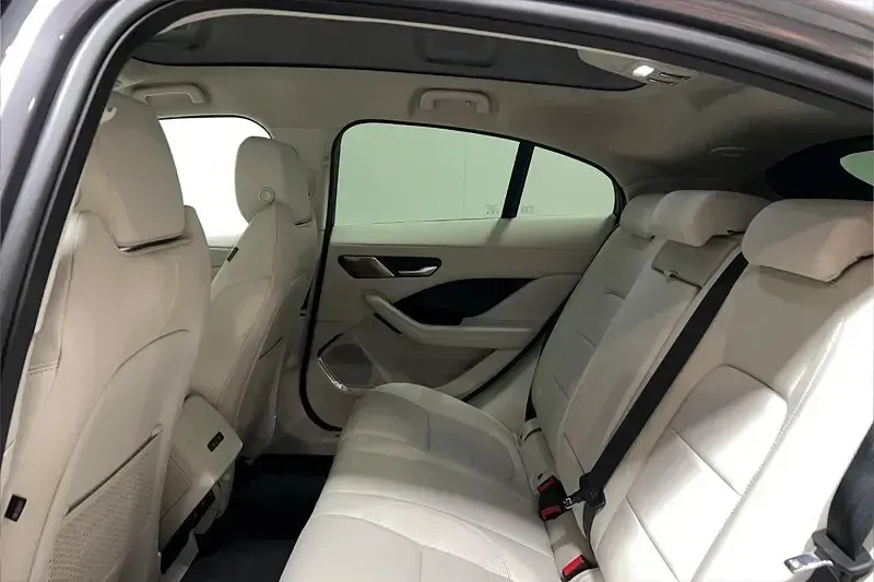 Used Jaguar I-Pace 294 kW (400 HP) 2023 Grey SUV
