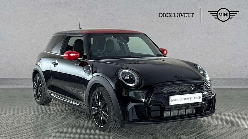 Black Used 2023 Mini Cooper Premium Hatchback | £23,495 (A bit pricey) - Image 1/4