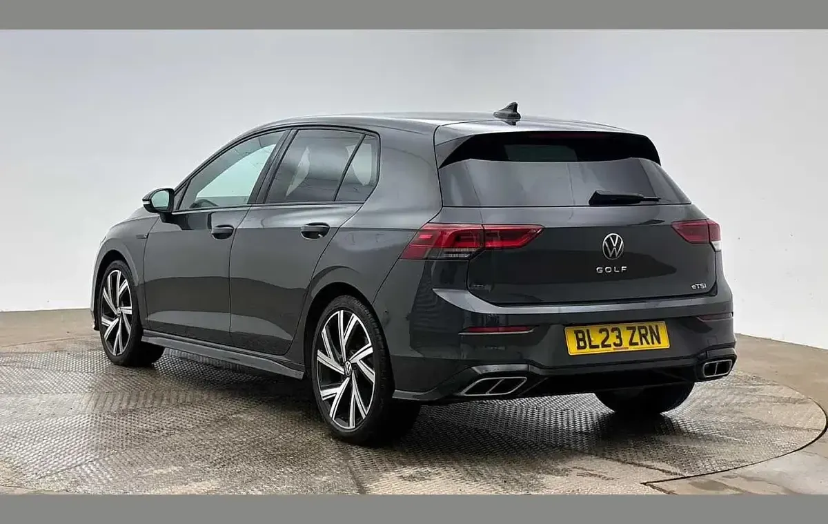 Used VW Golf VIII R-line 147 HP (108 kW) 2023 Grey Hatchback