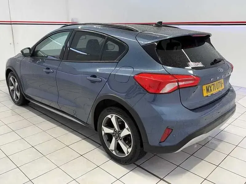 Used Ford Focus Active 85 HP (62 kW) 2021 Blue Hatchback