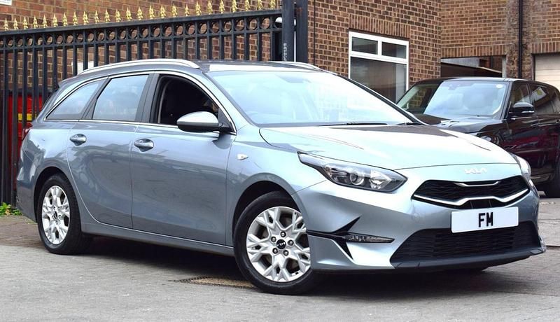 Silver Used 2022 Kia Ceed Sportswagon Estate | £8,850 (Good price) - Image 1/3