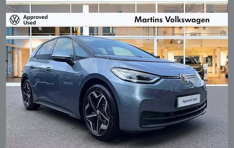 Blue Used 2021 VW ID.3 Pro Performance Hatchback | £16,490 (Fair price) - Image 1/4