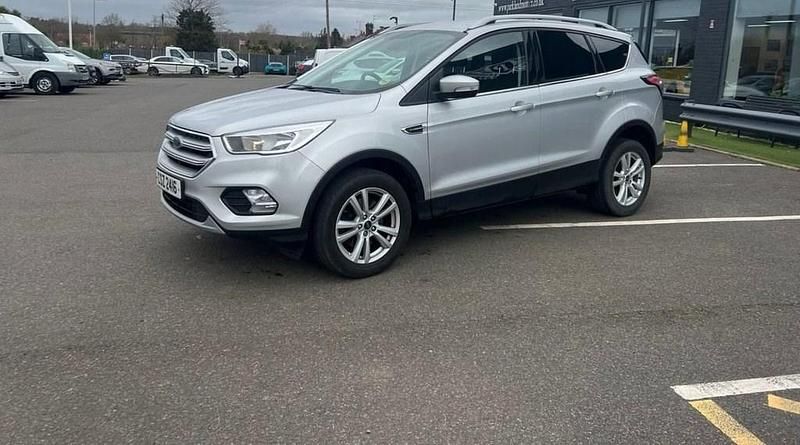Used Ford Kuga Zetec 120 HP (88 kW) 2018 Silver SUV