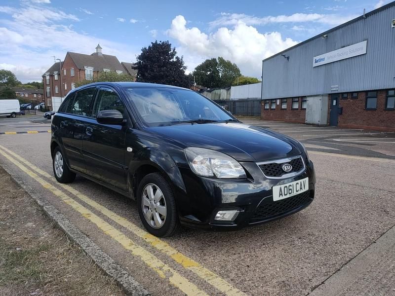Black Used 2011 Kia Rio Hatchback | £950 (Good price) - Image 1/4