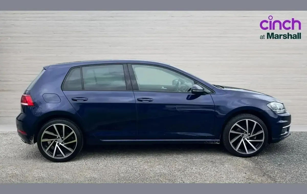 Used VW Golf VII Match 115 HP (84 kW) 2019 Blue Hatchback