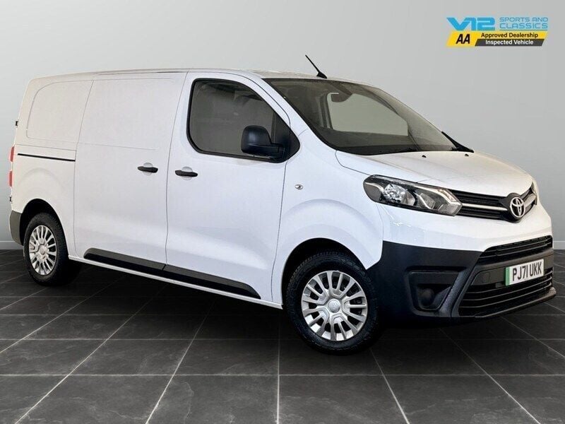 White Used 2022 Toyota Proace Van | £12,495 (Super price) - Image 1/2