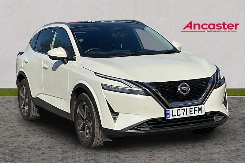 Used Nissan Qashqai 2021 White SUV