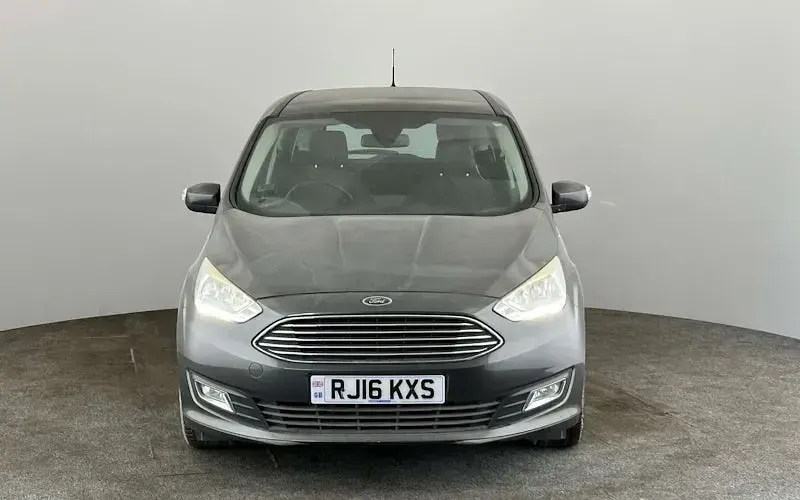 Used Ford Grand C-Max Titanium 125 HP (91 kW) 2019 MPV