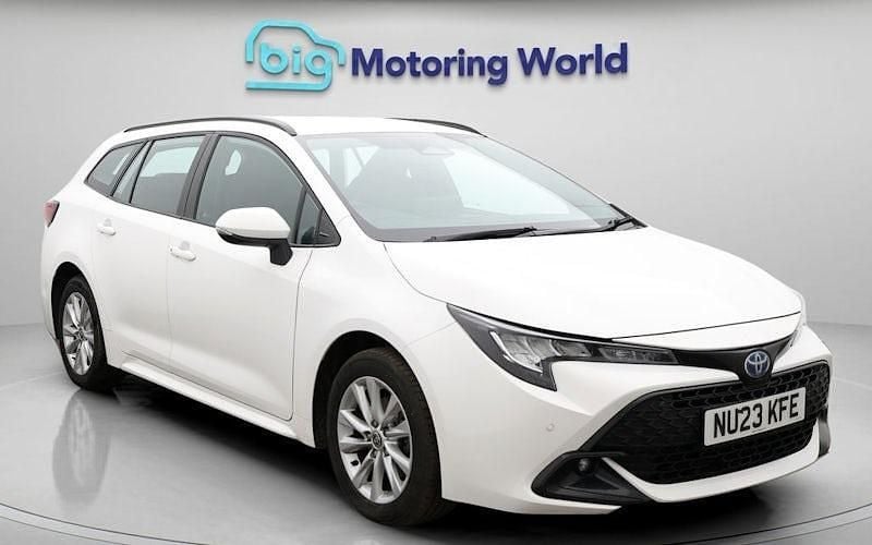 Used Toyota Corolla 140 HP (102 kW) 2026 Estate