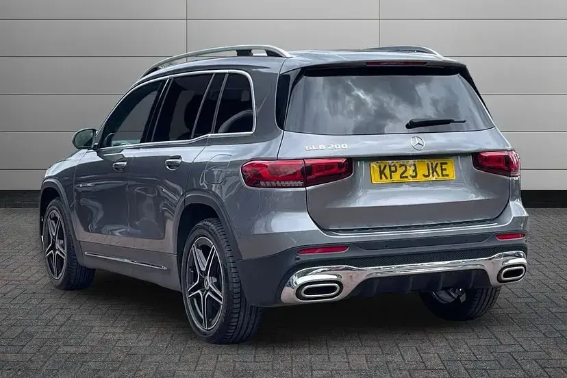 Used Mercedes GLB200 Executive 163 HP (119 kW) 2023 Grey SUV