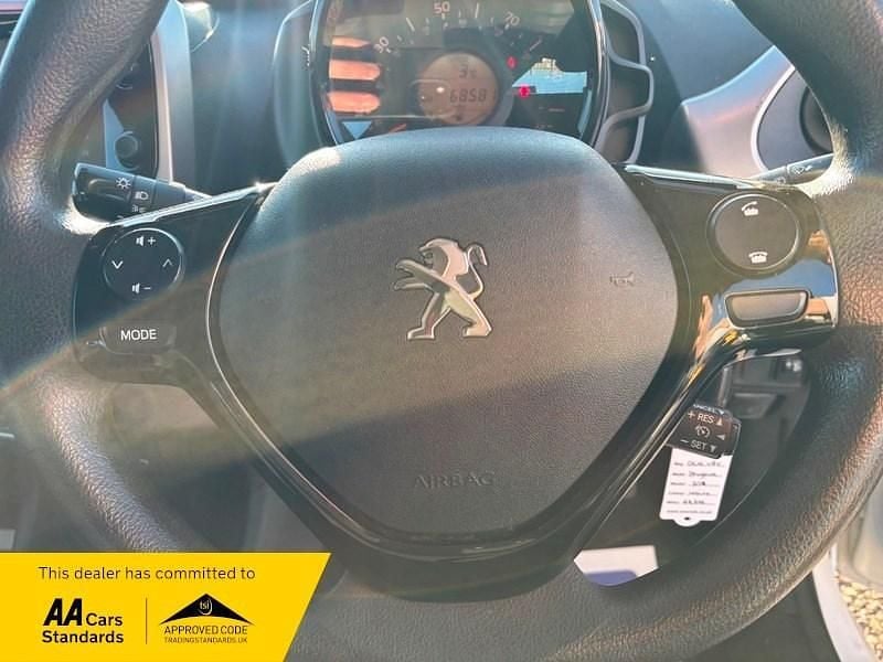 Used Peugeot 108 Active+ 68 HP (50 kW) 2016 White Hatchback