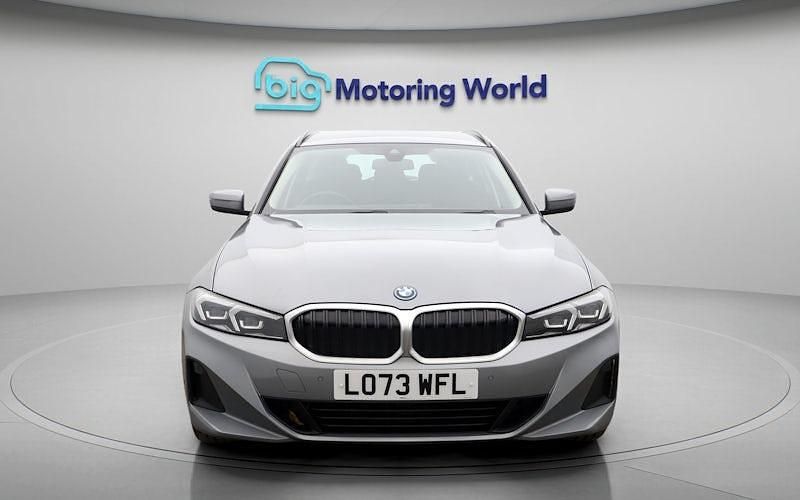 Used BMW 330e Sport Line 292 HP (214 kW) 2024 Estate