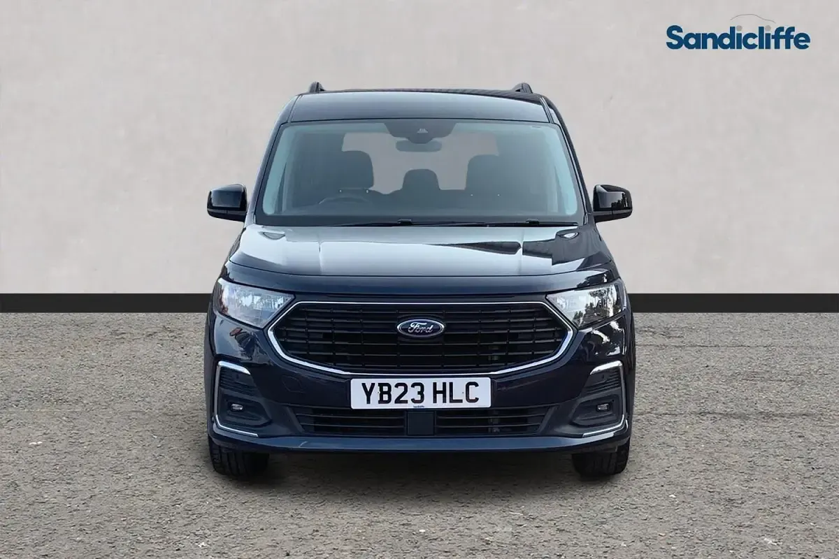 Used Ford Tourneo Titanium 114 HP (83 kW) 2024 Blue cyclone Estate