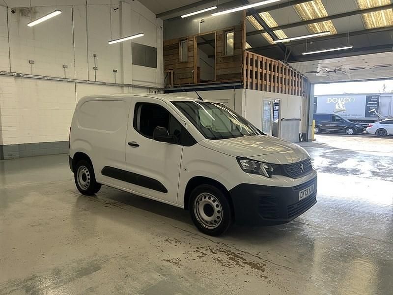 Used Peugeot Partner Premium 2023 White MPV