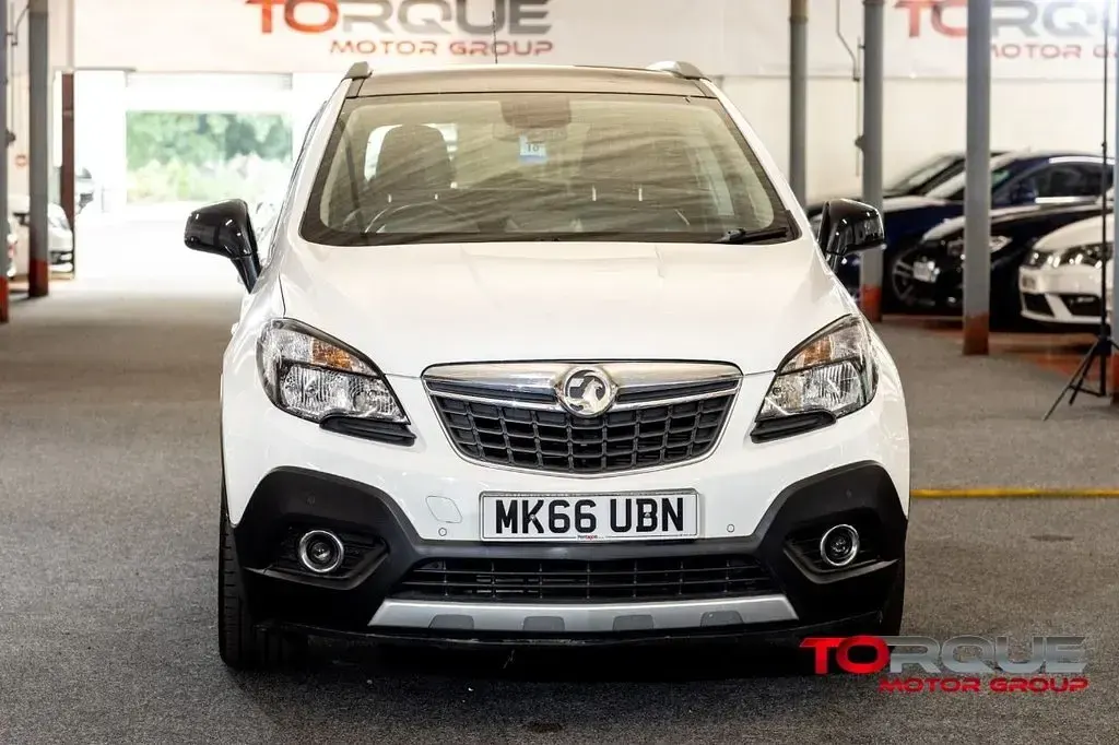 Used Vauxhall Mokka Edition 140 HP (102 kW) 2016 White SUV