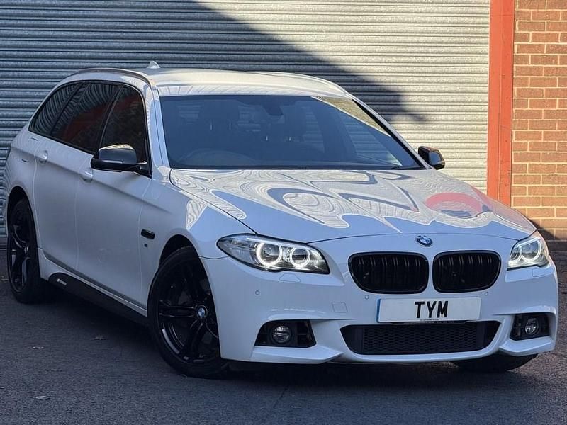 White Used 2015 BMW 520 M Sport Estate | £10,995 (Fair price) - Image 1/4
