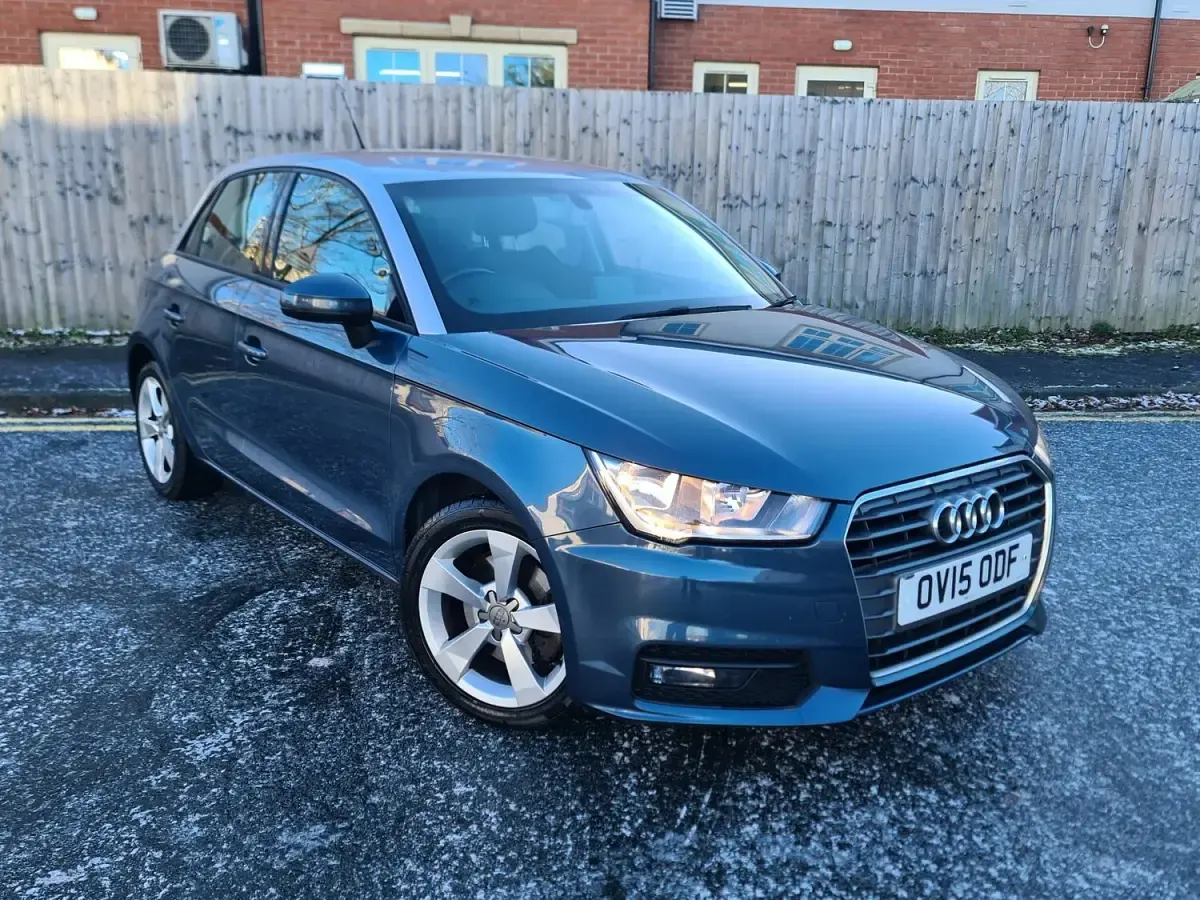 Used Audi A1 Sport 116 HP (85 kW) 2015 Blue Hatchback