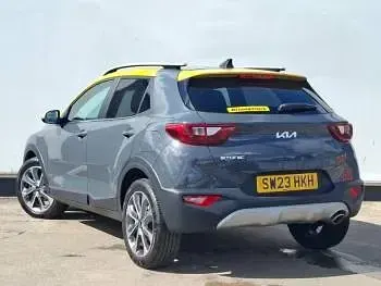 Used Kia Stonic 99 HP (72 kW) 2023 Grey SUV