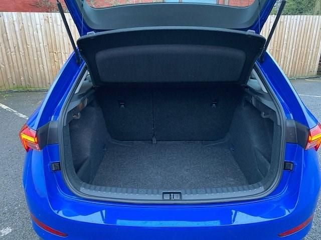 Used Skoda Scala SE Technology 95 HP (69 kW) 2023 Blue Hatchback