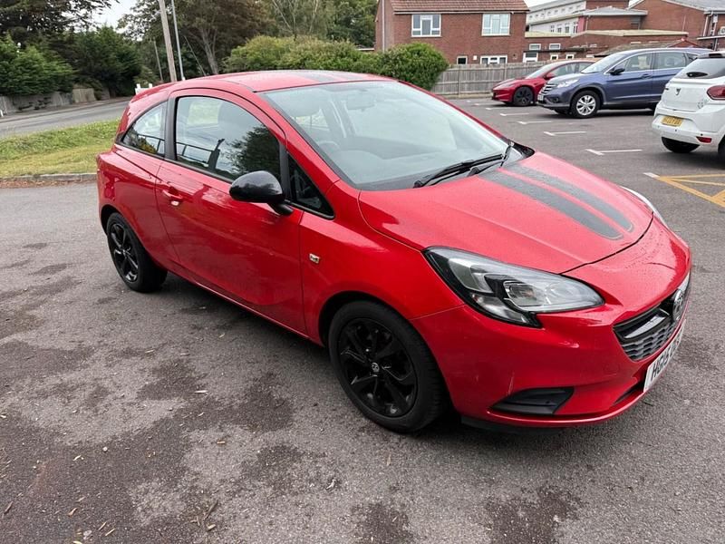 Second-hand Vauxhall Corsa 2015 Roșu Hatchback