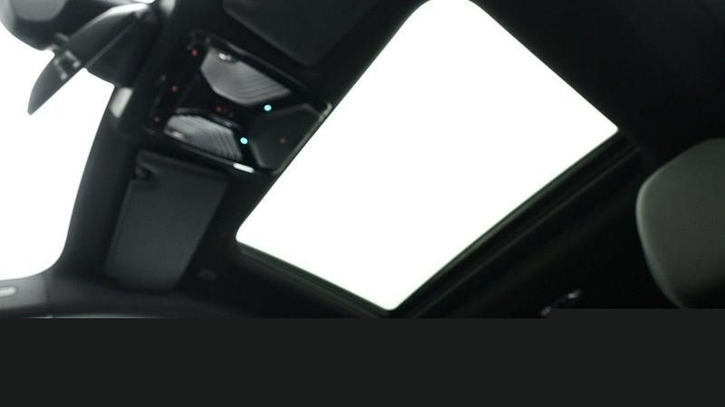 Image 2/4