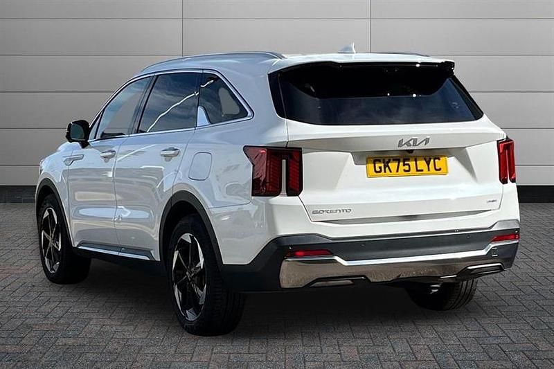 Used Kia Sorento 248 HP (182 kW) 2025 White SUV