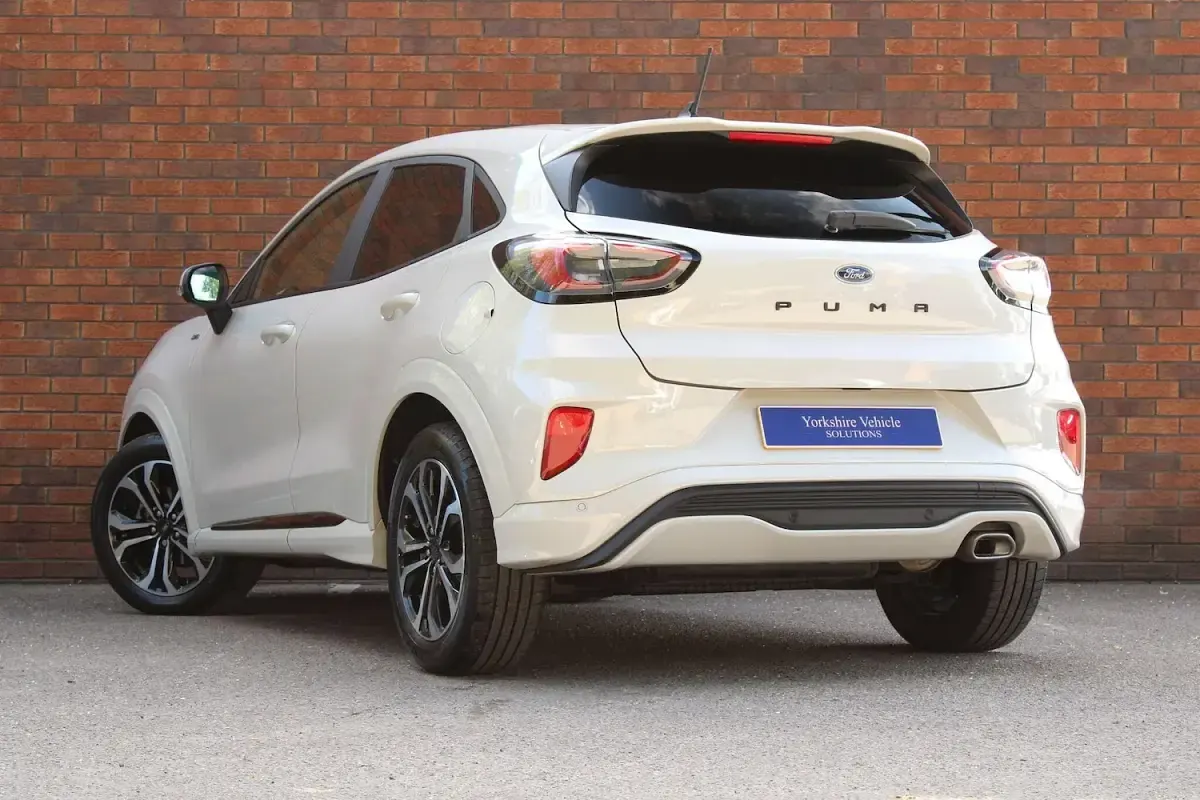 Used Ford Puma ST-Line 100 HP (73 kW) 2020 White SUV