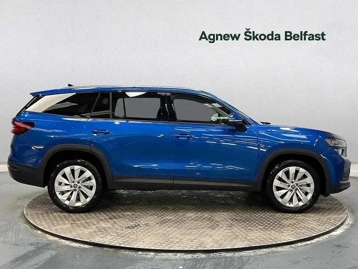 New Skoda Kodiaq SE L 110 HP (80 kW) 2026 Race blue metallic SUV