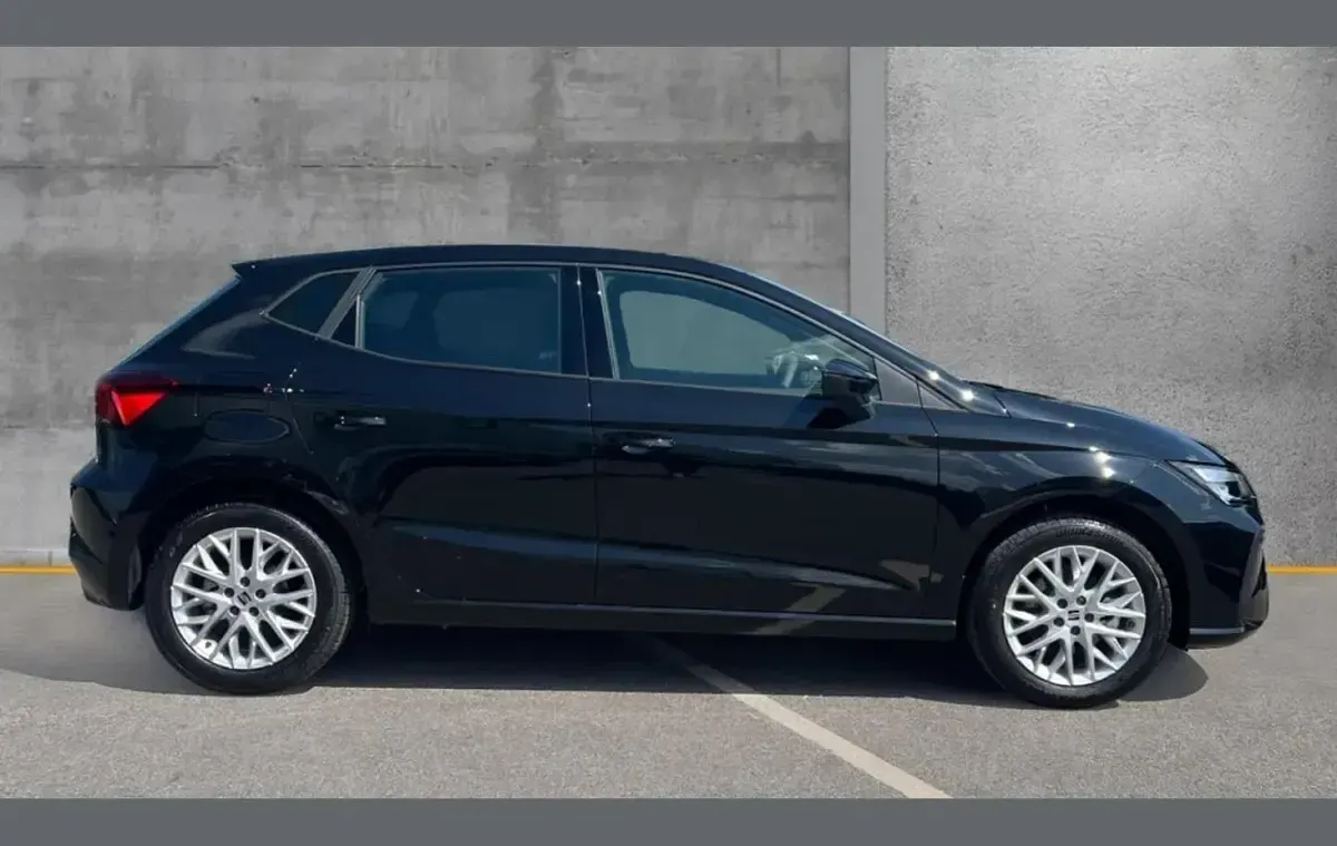 Nuevo Seat Ibiza SE Technology 115 CV (84 kW) 2026 Negro Utilitario