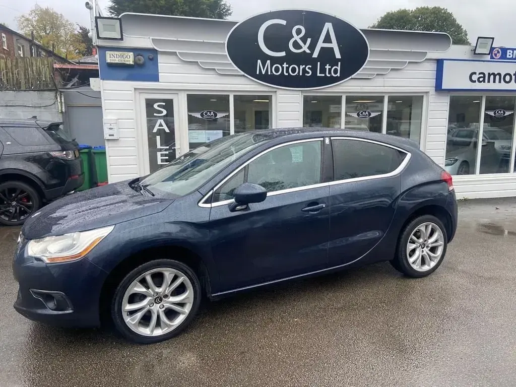 Usado Citroën DS4 115 CV (84 kW) 2013 Azul Utilitario