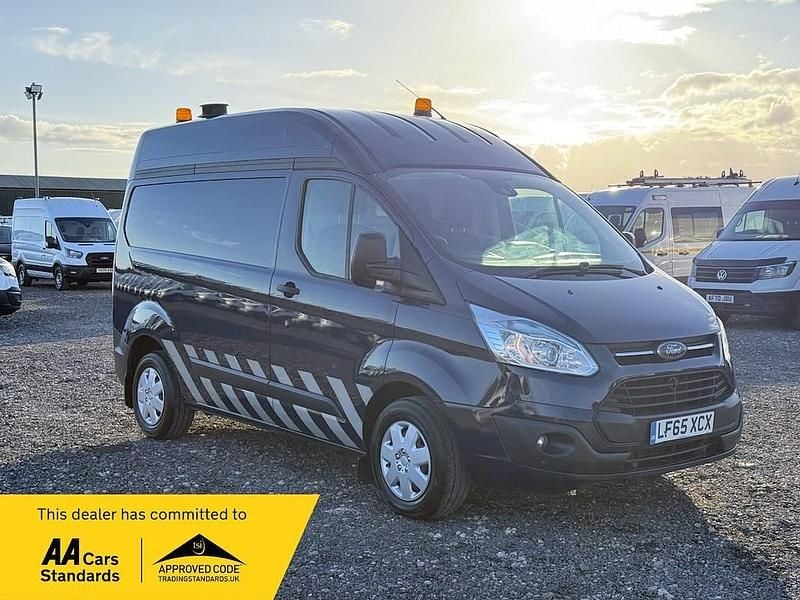 Used Ford Transit Custom Trend 125 HP (91 kW) 2015 Multicoloured Van