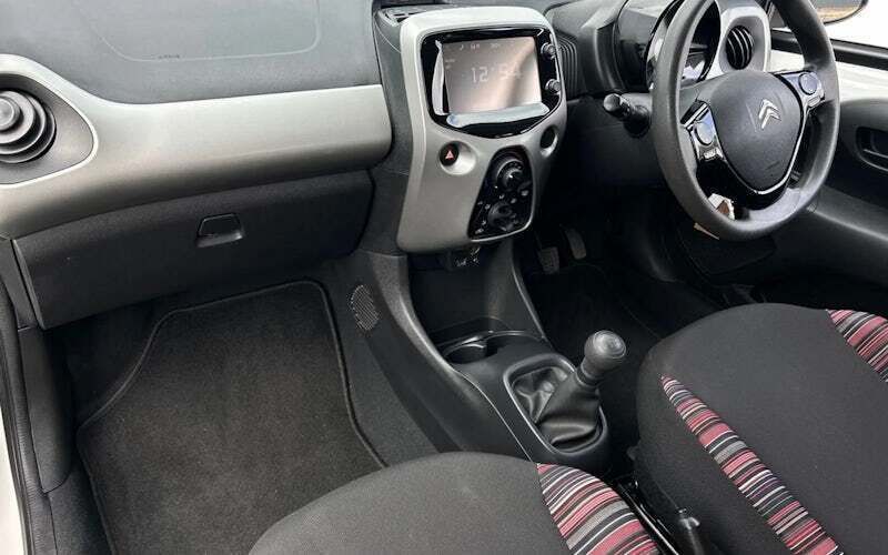 Image 2/4