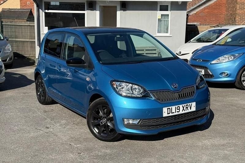 Used Skoda Citigo Colour Edition 60 HP (44 kW) 2018 Silver Hatchback