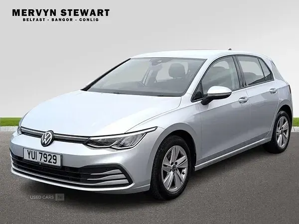 Used VW Golf VIII Life 110 HP (80 kW) 2023 Silver Hatchback