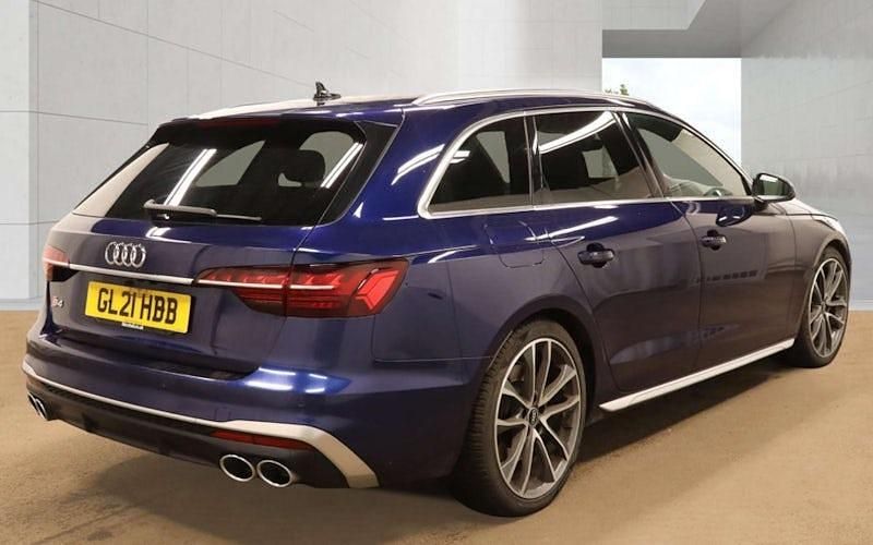 Used Audi S4 Basis 341 HP (250 kW) 2021 Blue Estate