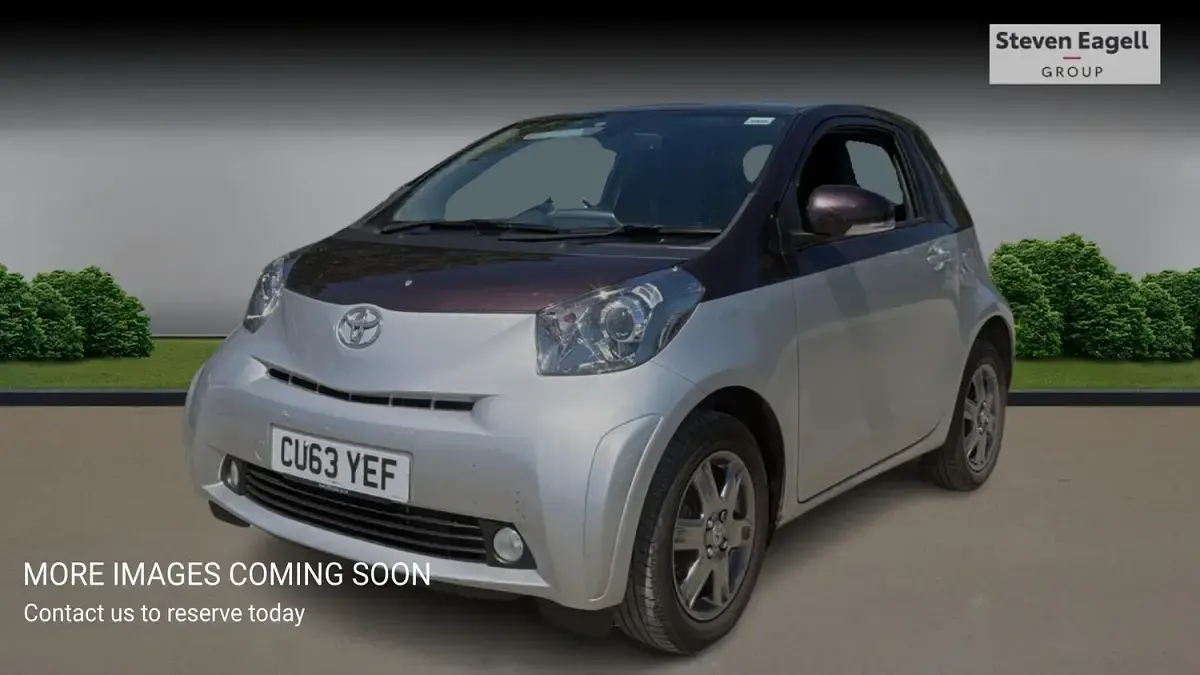 Used Toyota iQ 2013 Multicoloured Hatchback