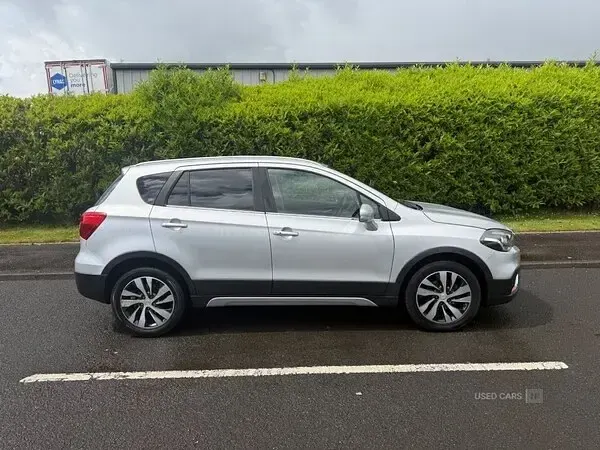 Used Suzuki SX4 SZ-T 109 HP (80 kW) 2017 Silver Hatchback