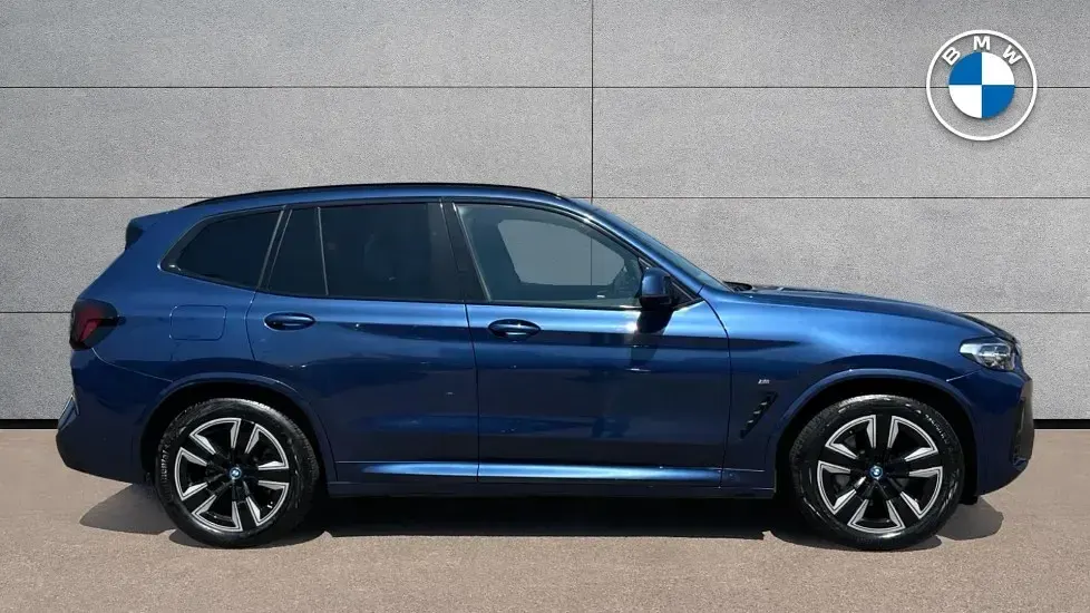 Used BMW iX3 M Sport 207 kW (282 HP) 2023 Blue SUV