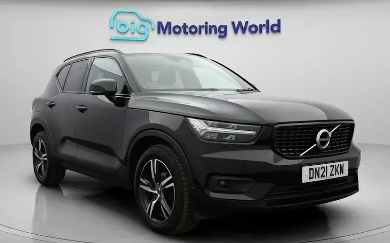 Used Volvo XC40 R-Design 163 HP (119 kW) 2021 SUV